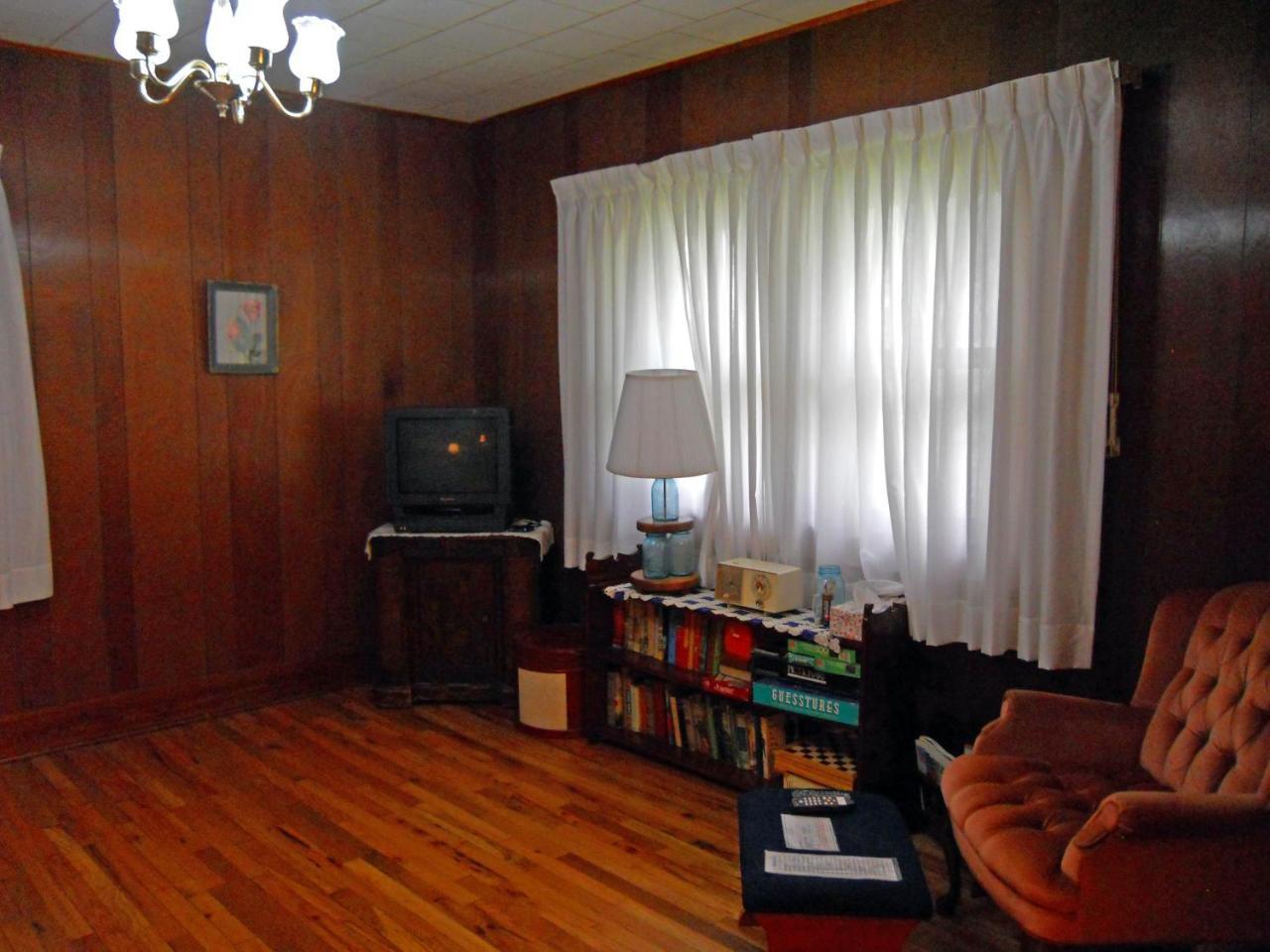 Little River Inn Motel Leon Εξωτερικό φωτογραφία