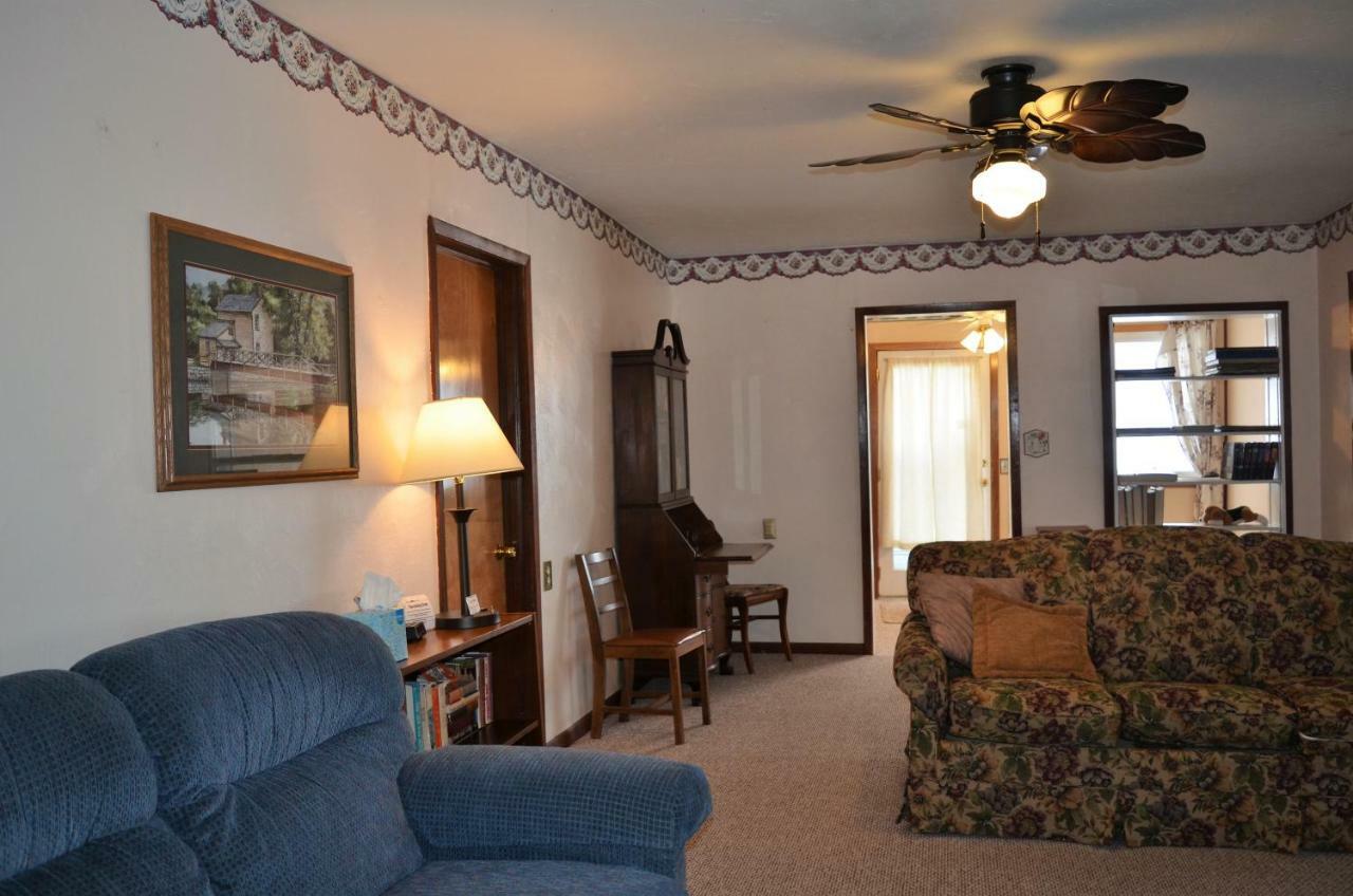 Little River Inn Motel Leon Εξωτερικό φωτογραφία
